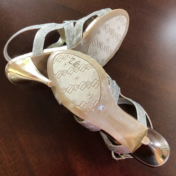 Bandolino Silver Sparkle Sandals - Picture 3 of 3